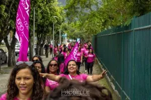 Uma onda de rosa tomou conta das ruas! Mais do que cor, espalhamos consciência, amor e esperança por onde passamos.